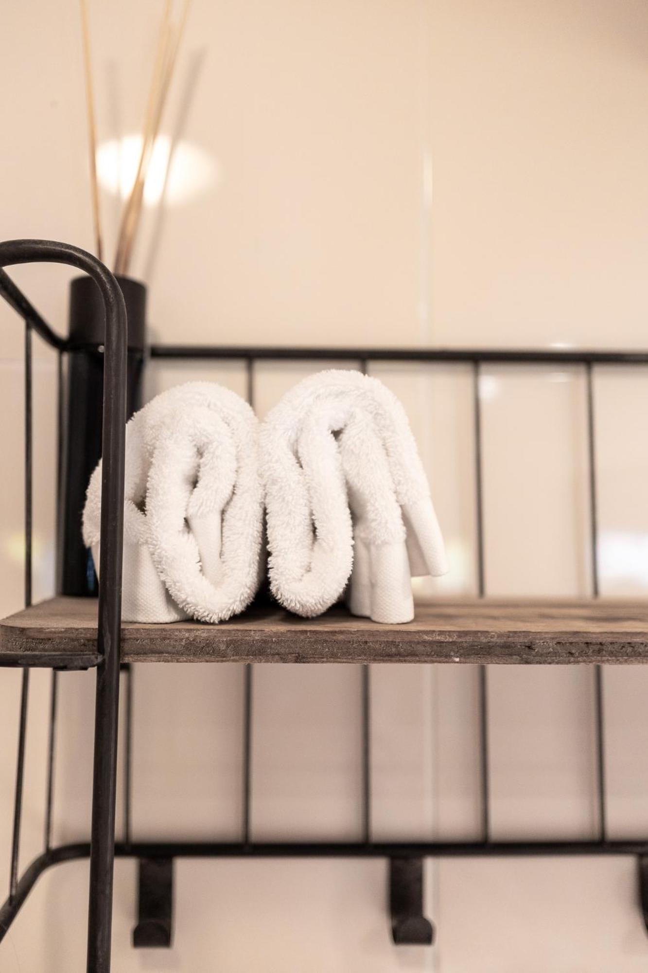 Bed and Breakfast Avellano Helmond Esterno foto