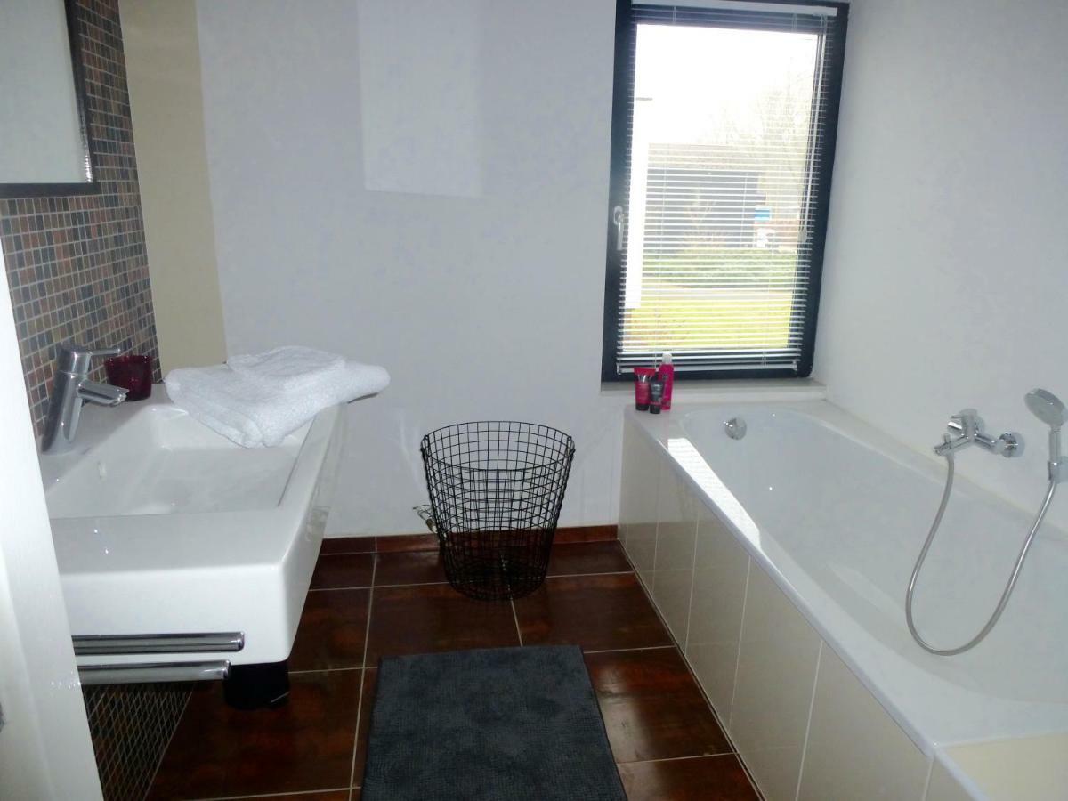 Bed and Breakfast Avellano Helmond Esterno foto